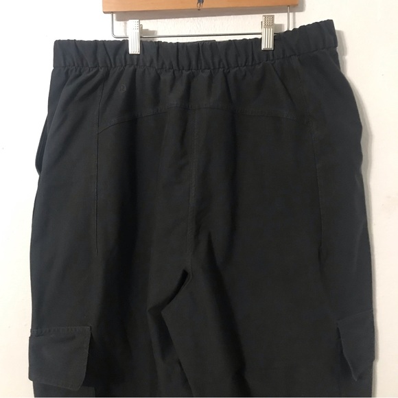 Lululemon pants size 32 - Picture 9 of 16